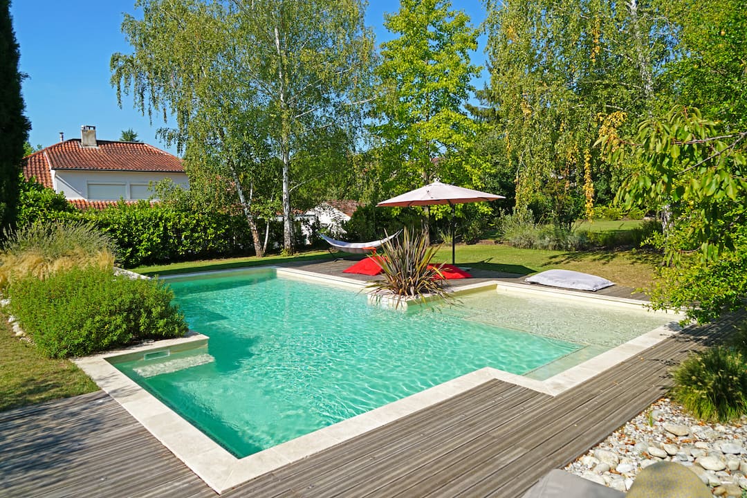 Piscine familiale à 10mn de Lyon